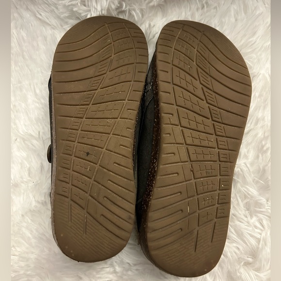 Women’s slip on shoes - Picture 5 of 7